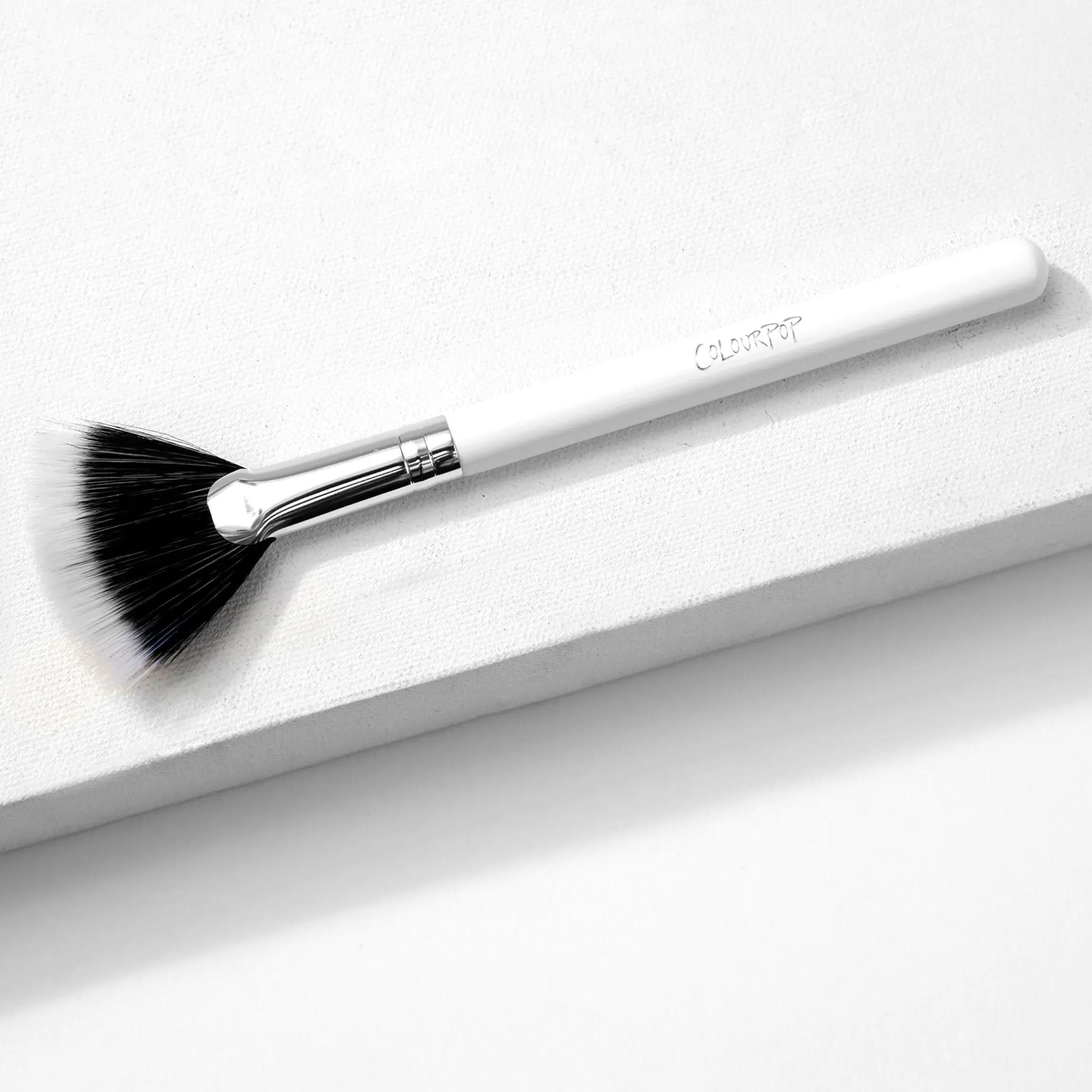 Fan Brush