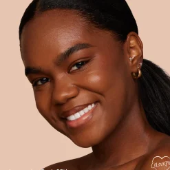 Pretty Fresh Hyaluronic Acid Tinted Moisturizer