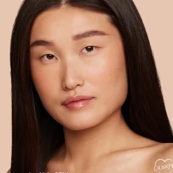 Pretty Fresh Hyaluronic Acid Hydrating Foundation