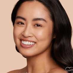 Pretty Fresh Hyaluronic Acid Tinted Moisturizer