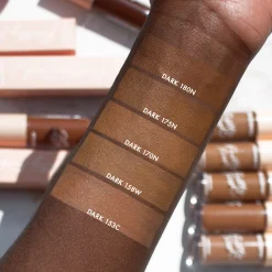 Pretty Fresh Hyaluronic Creamy Concealer