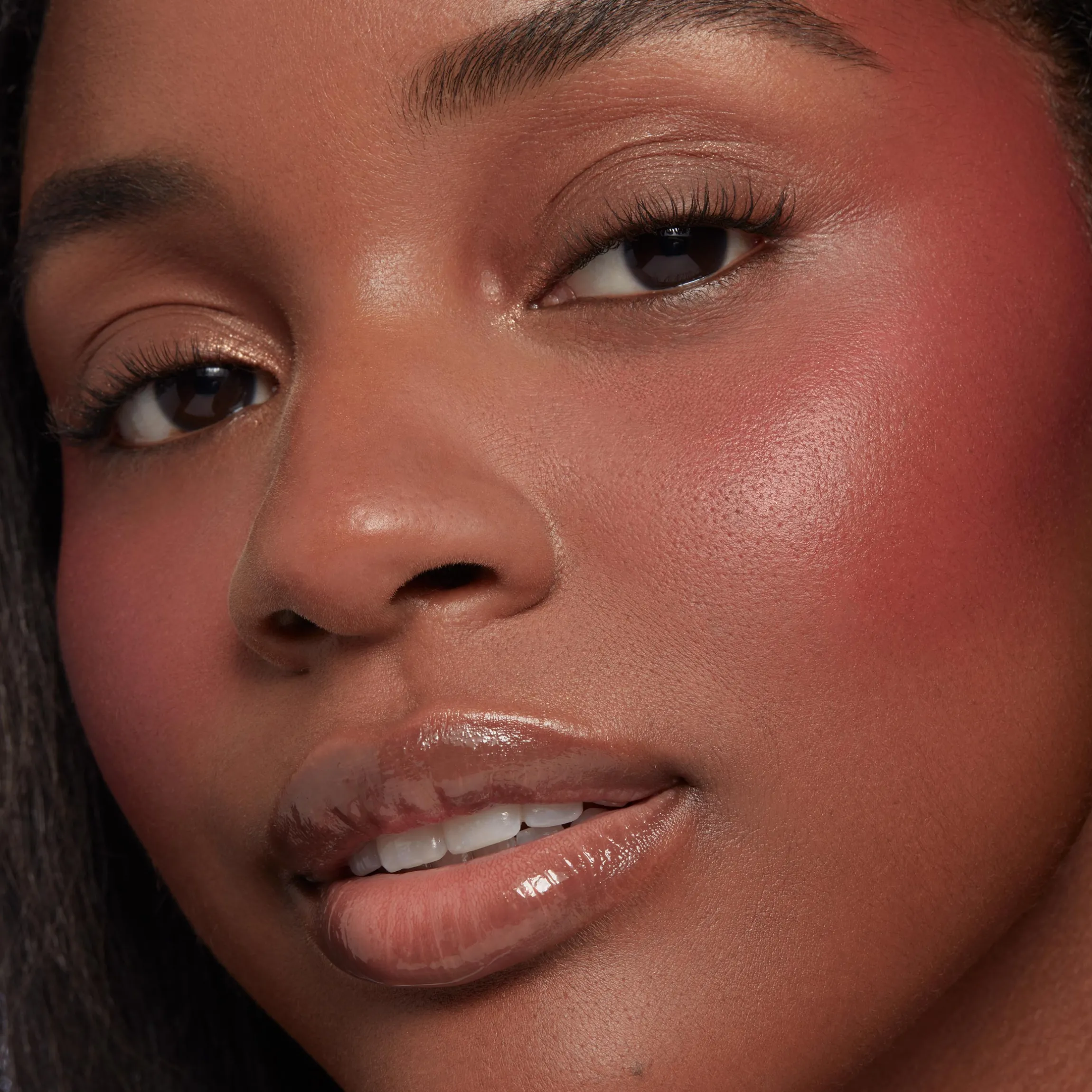 So Juicy Plumping Glossy Lip Oil