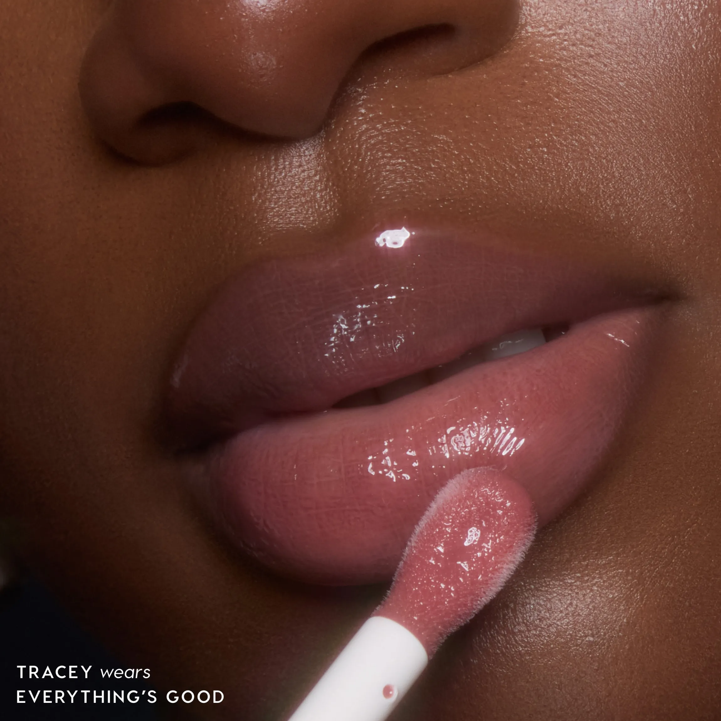 So Juicy Plumping Glossy Lip Oil