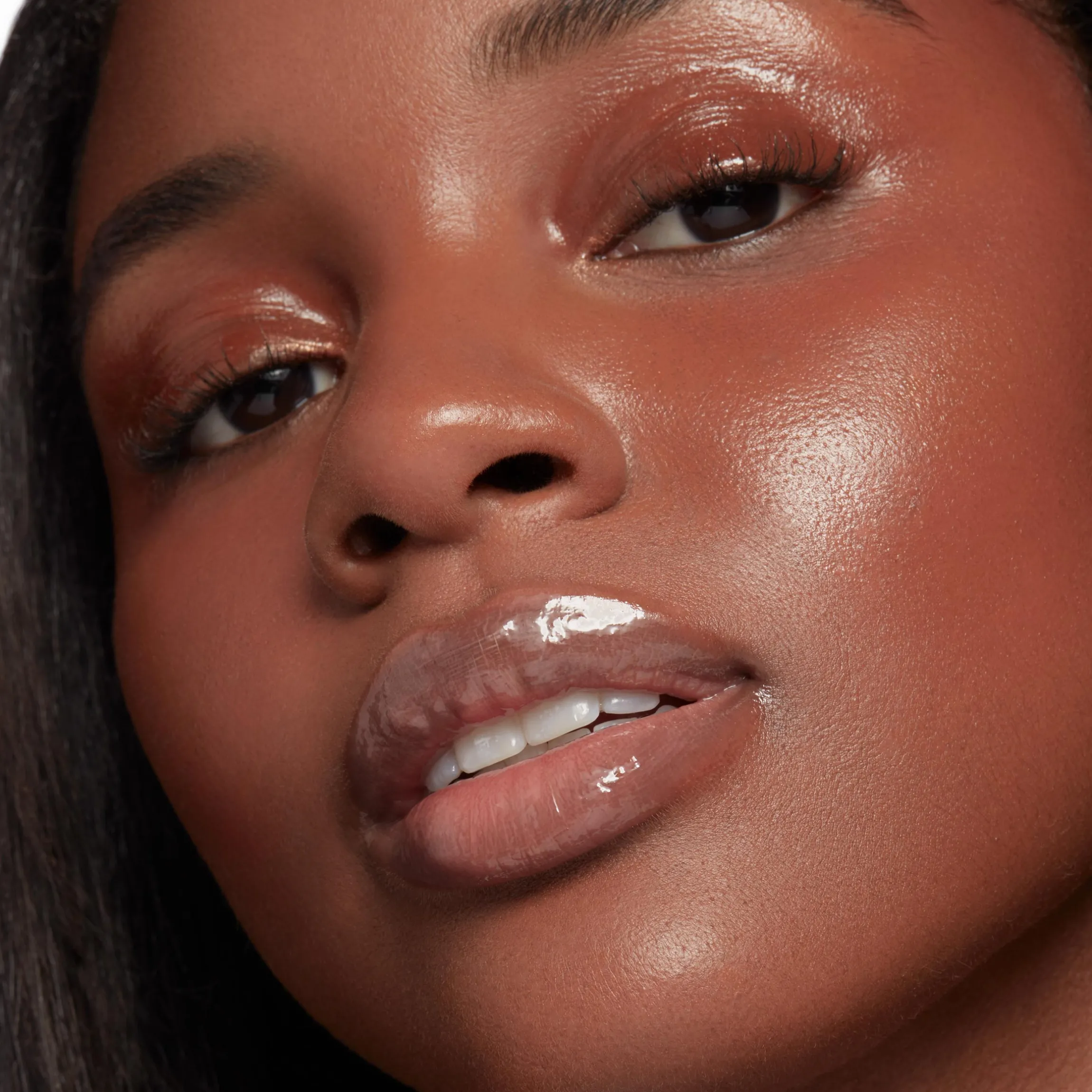 So Juicy Plumping Glossy Lip Oil
