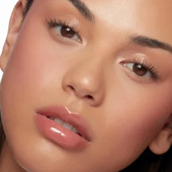 So Juicy Plumping Glossy Lip Oil